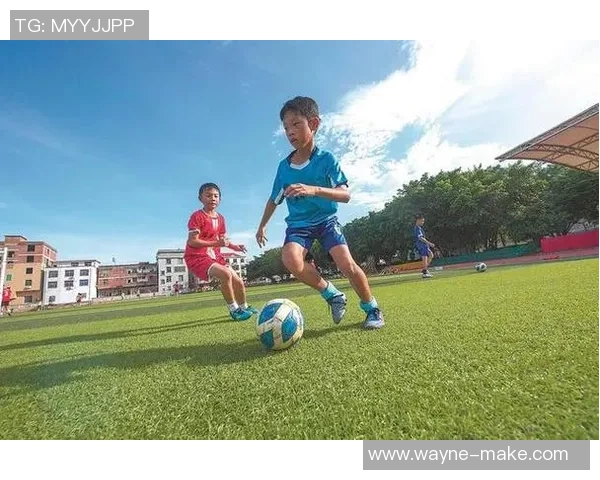 绿茵场上闪耀星光足球巨星谱写传奇篇章